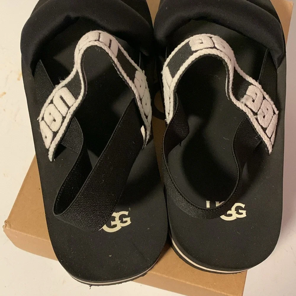 UGG K Zumba Sling sandal